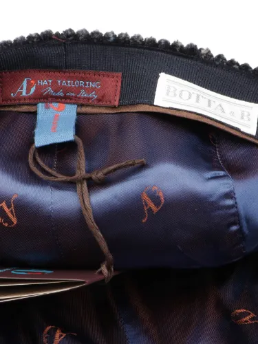 Picture of ALFONSO D'ESTE | Men's Virgin Wool Harringbone Flat Hat