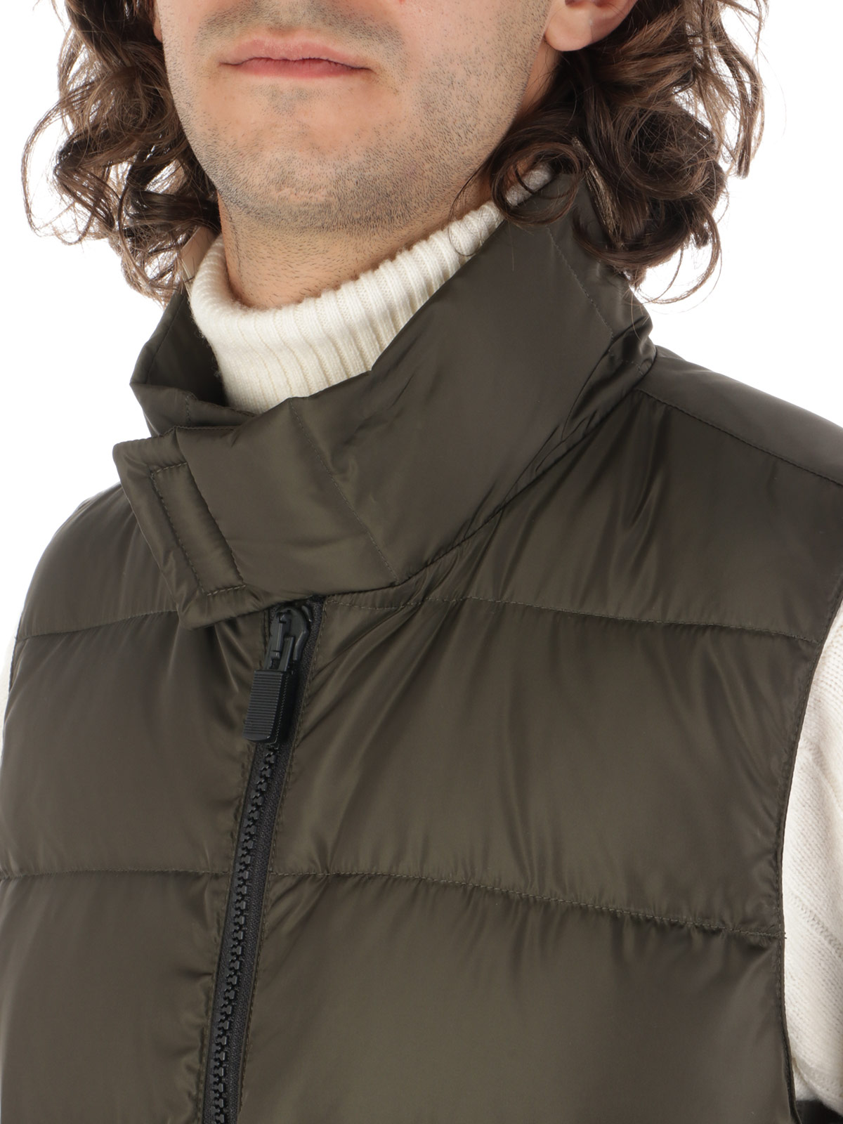 ASPESI Men's Piuma Slim Quilted Vest Military Green | I016V006