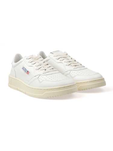 Picture of AUTRY | Men's Medalist Low Leather Sneakers