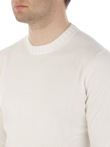 Immagine di Magazzino Ricambi | Girocollo