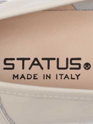 Immagine di Status | Mocassino